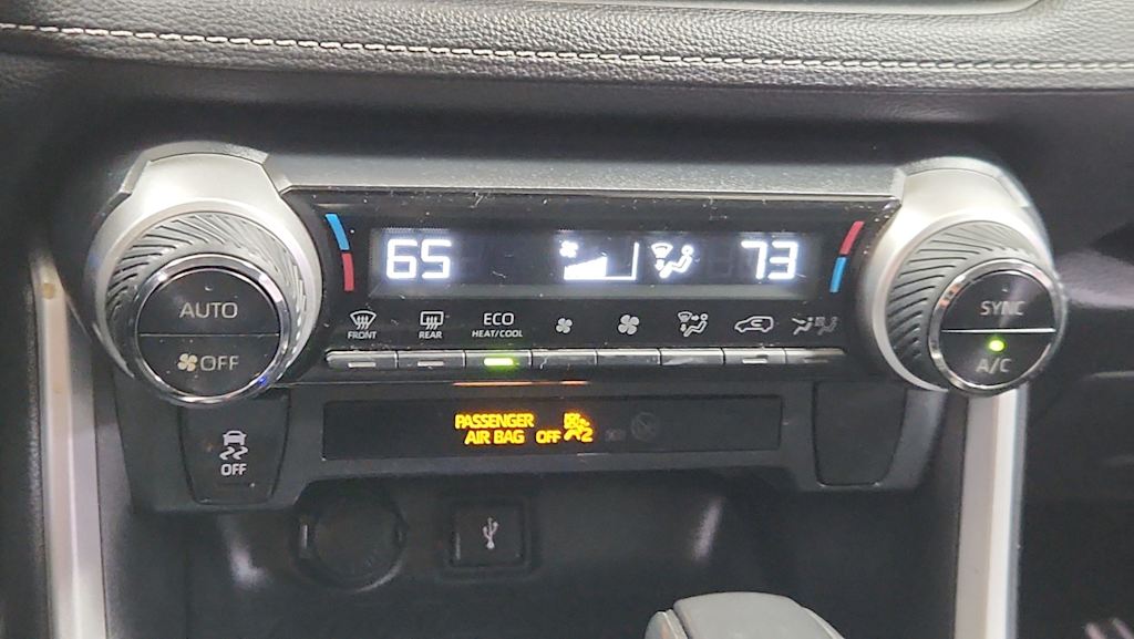 Thumbnail: 2020 Toyota RAV4 - 29