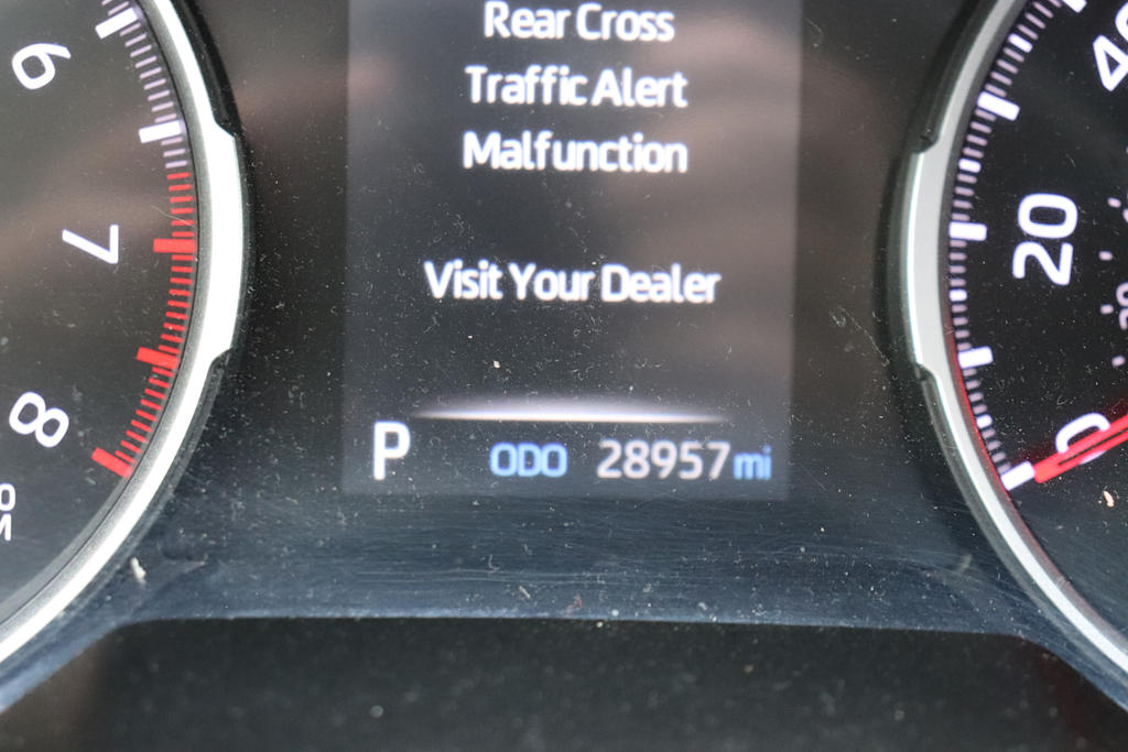 Thumbnail: 2019 Toyota RAV4 - 8