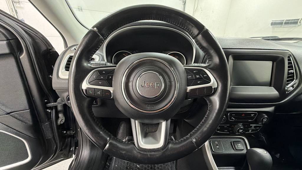 Thumbnail: 2018 Jeep Compass - 9