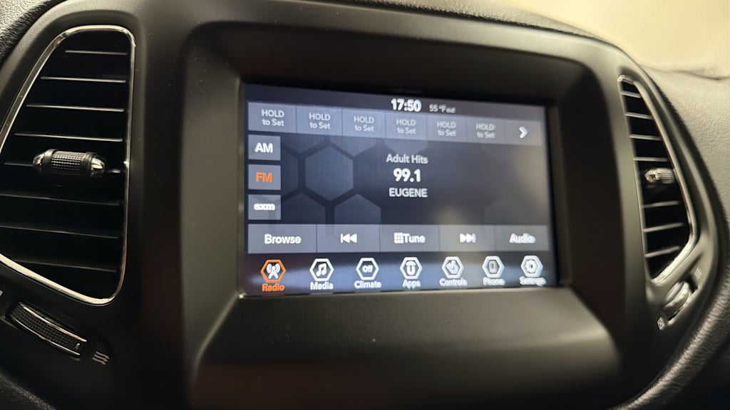 Thumbnail: 2018 Jeep Compass - 14