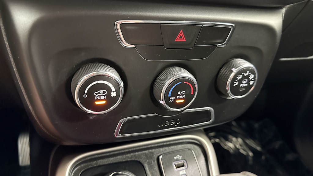 Thumbnail: 2018 Jeep Compass - 29