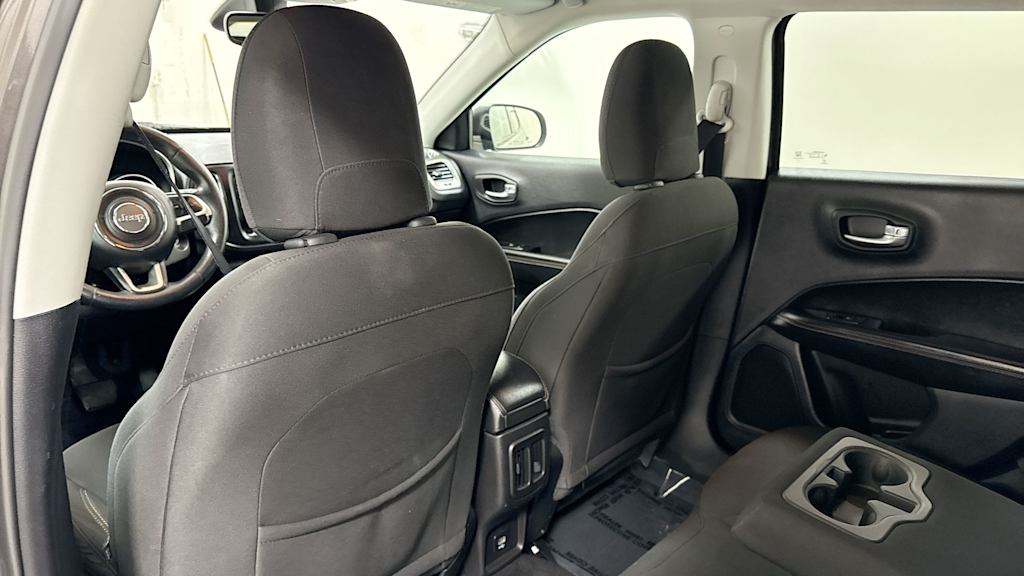 Thumbnail: 2018 Jeep Compass - 30