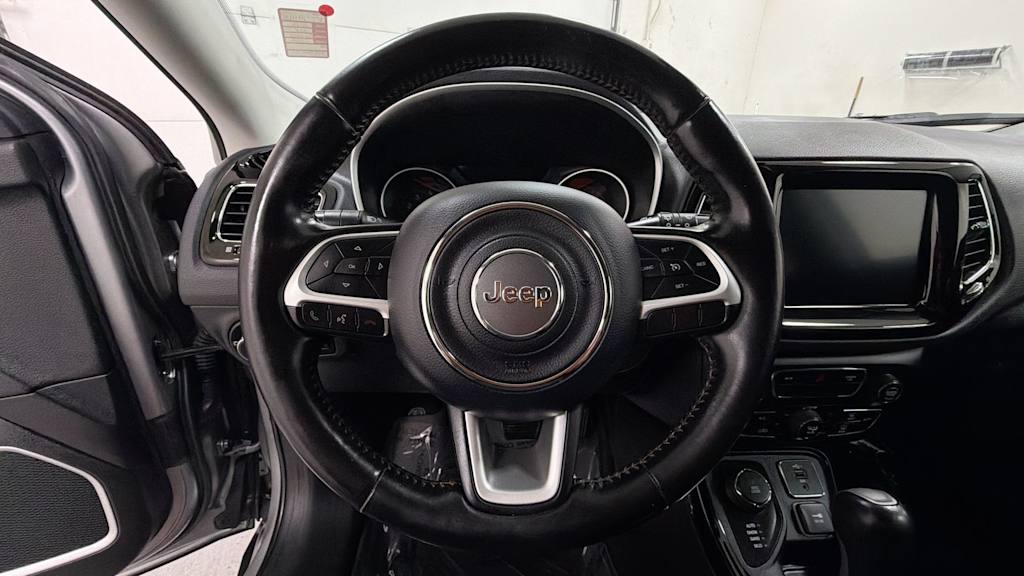 Thumbnail: 2019 Jeep Compass - 10