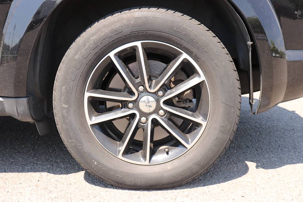 Thumbnail: 2017 Dodge Journey - 7