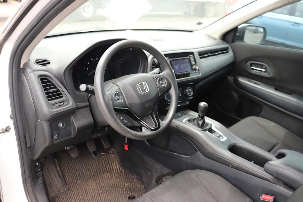Thumbnail: 2016 Honda HR-V - 2