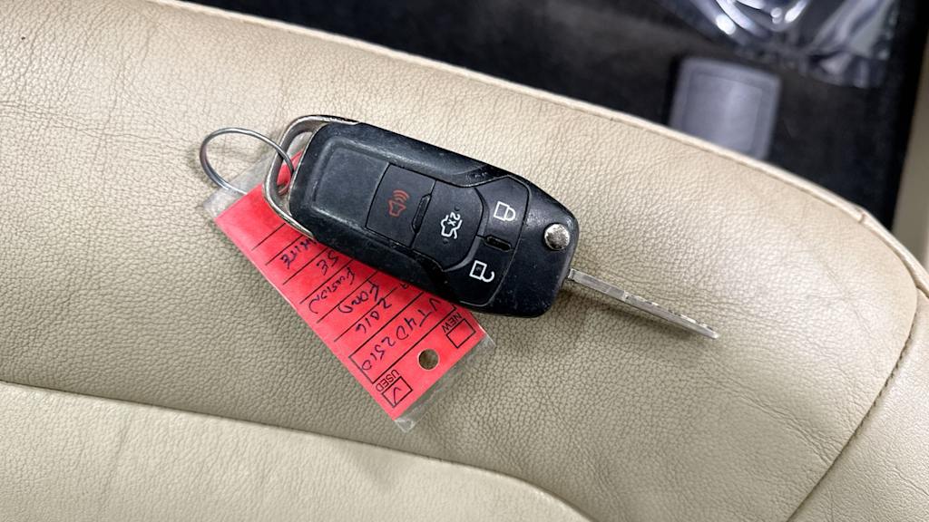 2016 Ford Fusion SE 18
