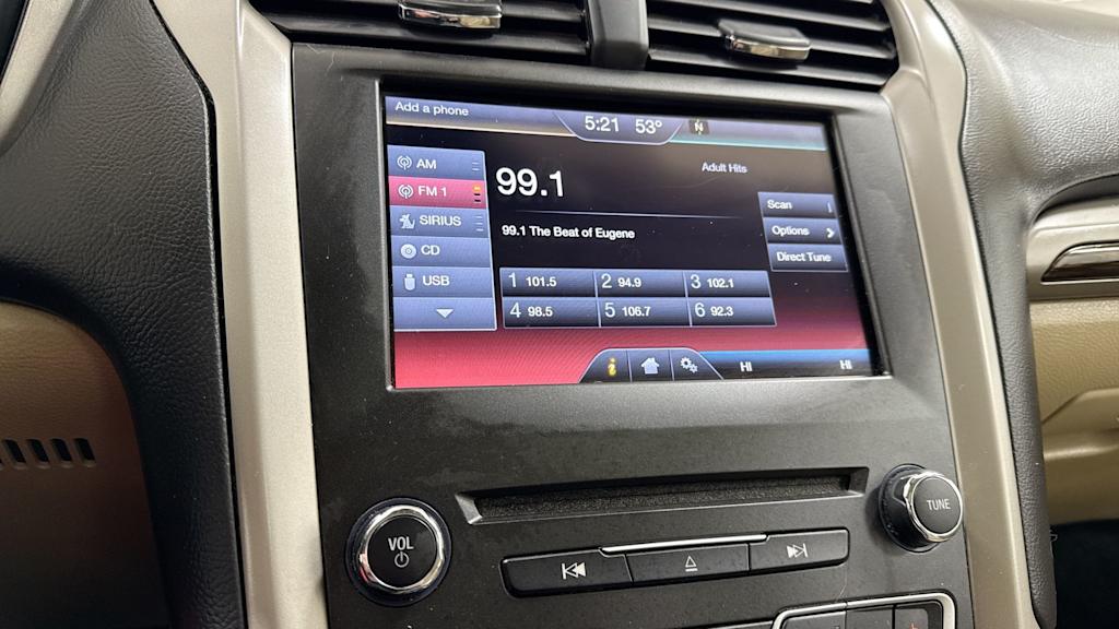 2016 Ford Fusion SE 14