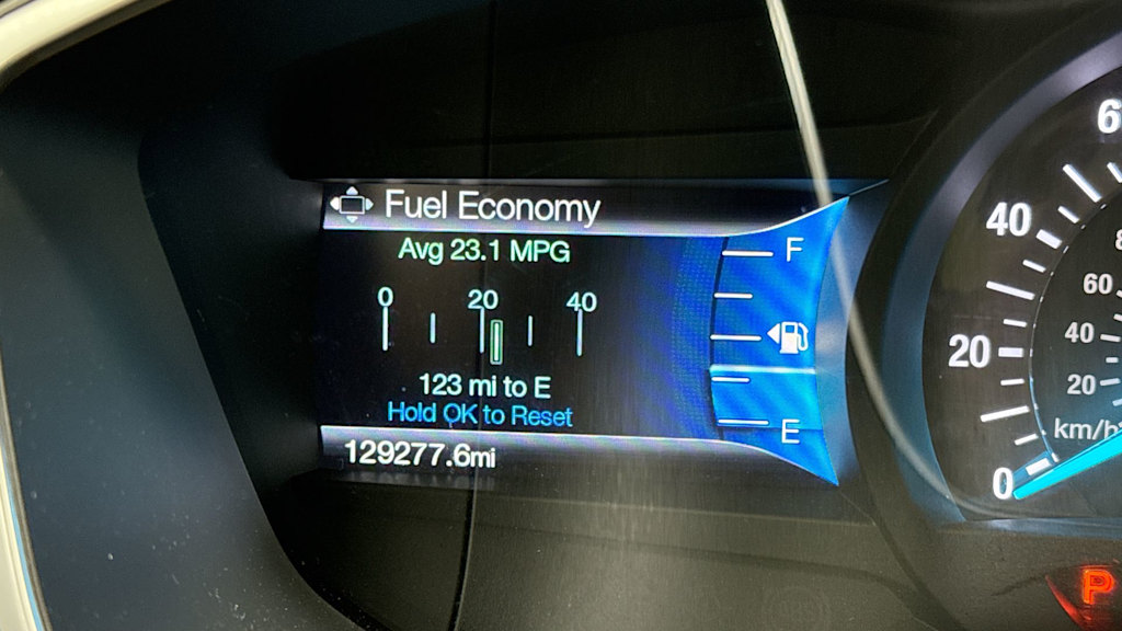 2016 Ford Fusion SE 16