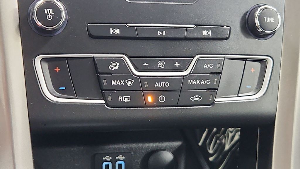 Thumbnail: 2019 Ford Fusion - 29