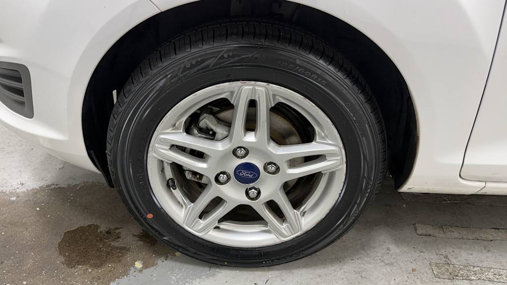 Thumbnail: 2017 Ford Fiesta - 8