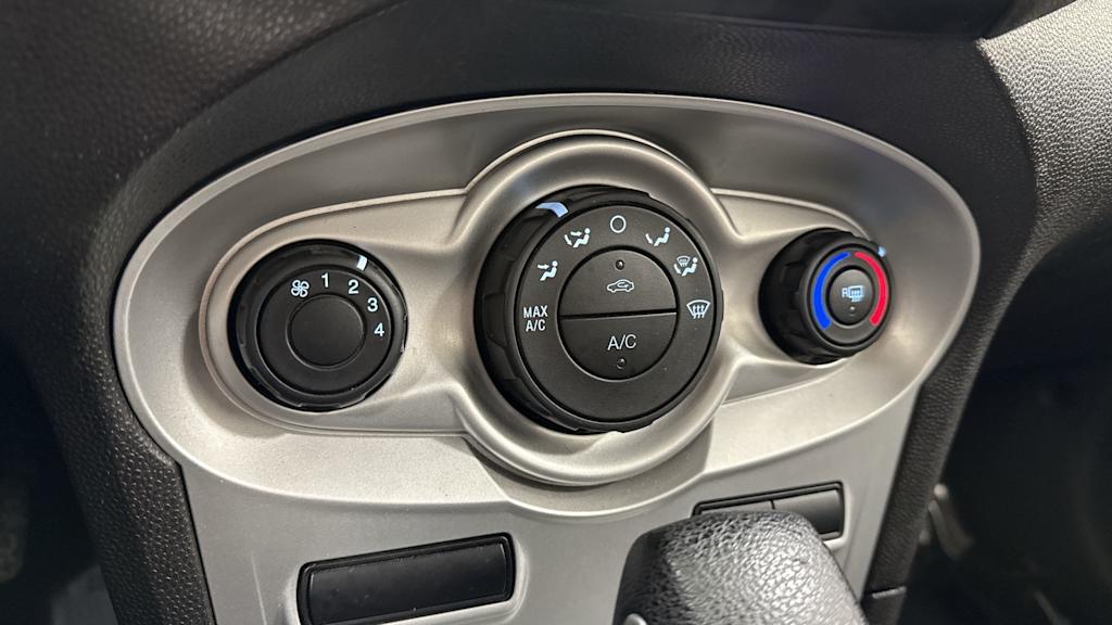 Thumbnail: 2017 Ford Fiesta - 26