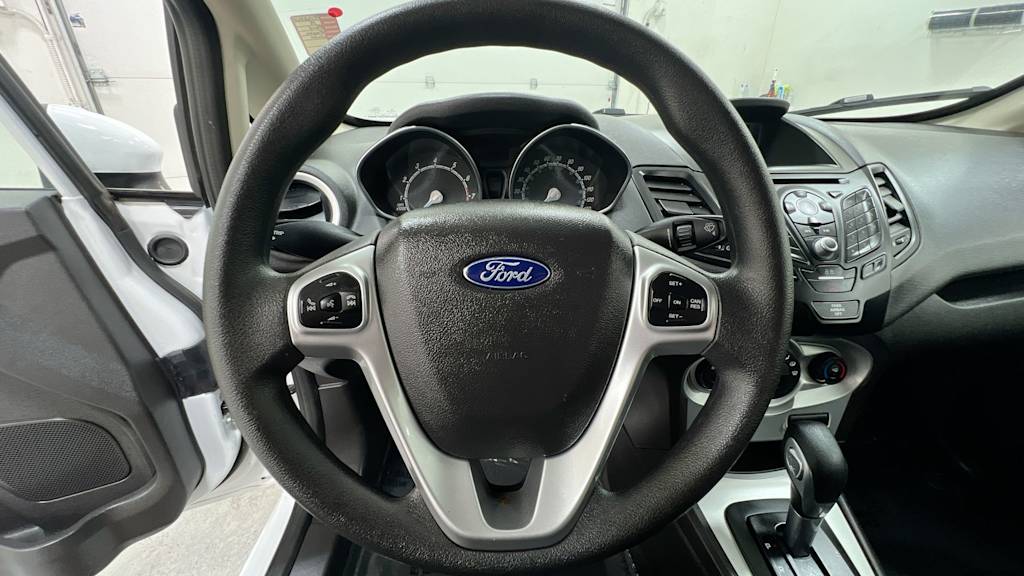 2019 Ford Fiesta SE 10