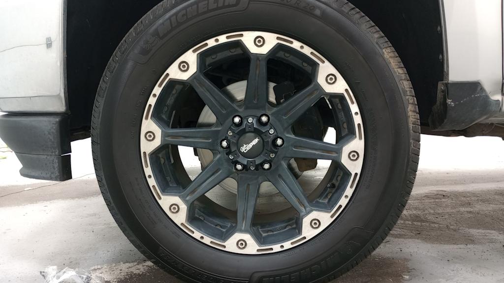 Thumbnail: 2017 Chevrolet Silverado 1500 - 8