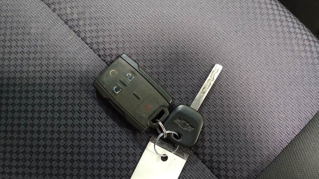 Thumbnail: 2017 Chevrolet Silverado 1500 - 19