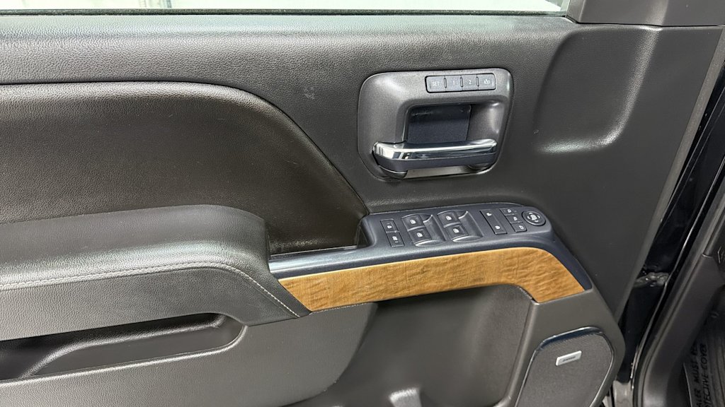 Thumbnail: 2016 Chevrolet Silverado 1500 - 25