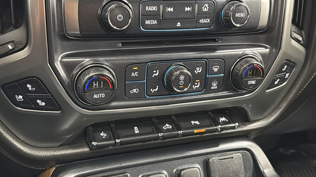 Thumbnail: 2016 Chevrolet Silverado 1500 - 28