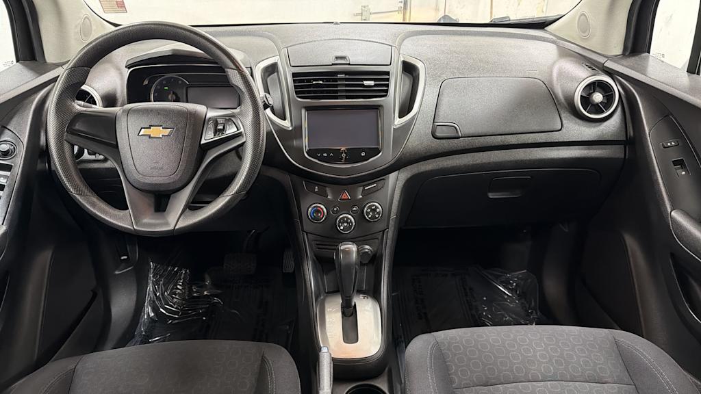 Thumbnail: 2016 Chevrolet Trax - 14
