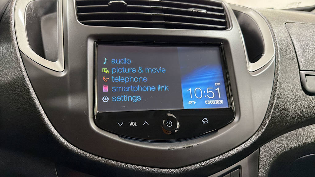 Thumbnail: 2016 Chevrolet Trax - 26