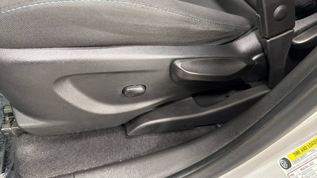 Thumbnail: 2016 Chevrolet Trax - 24