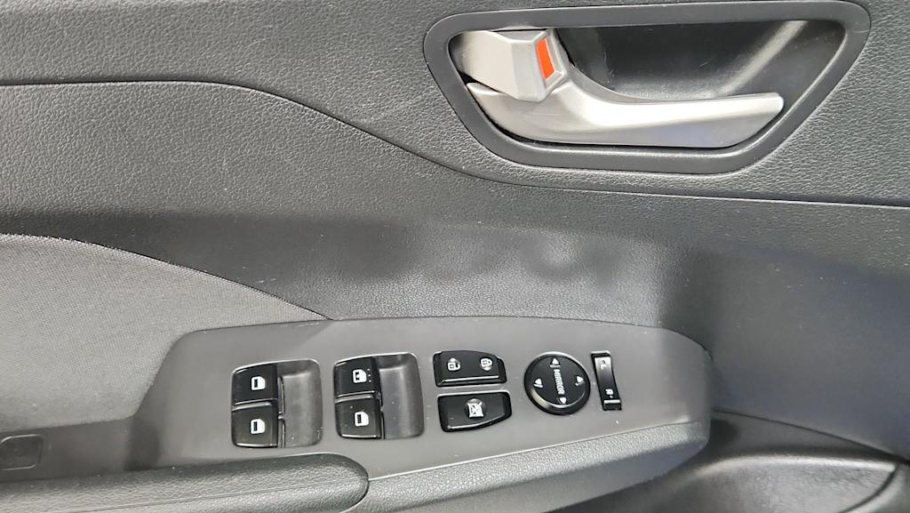 Thumbnail: 2018 Hyundai Accent - 26