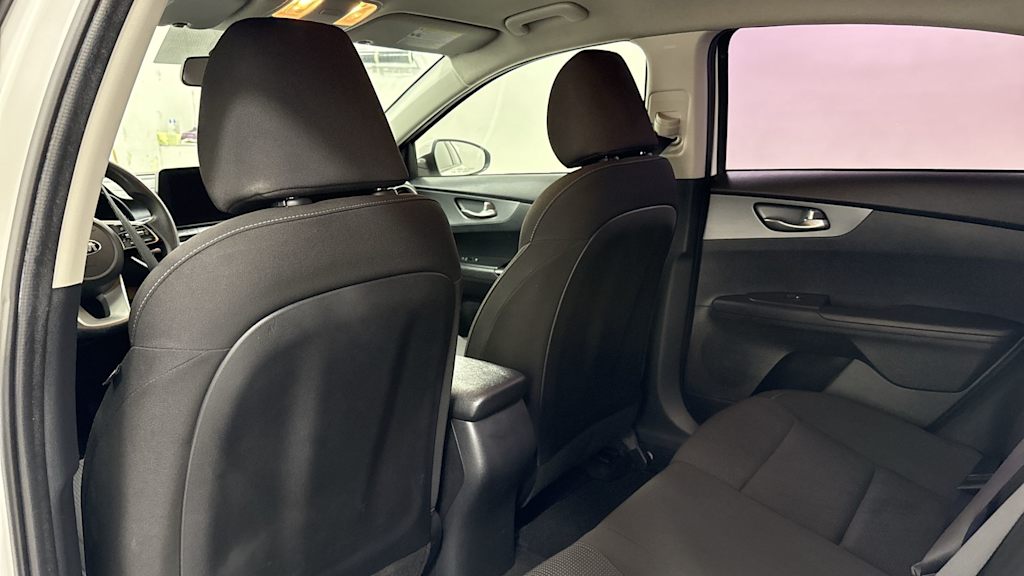Thumbnail: 2020 Kia Forte - 28