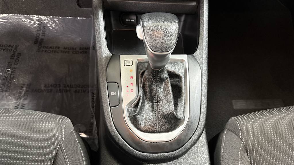 Thumbnail: 2020 Kia Forte - 16
