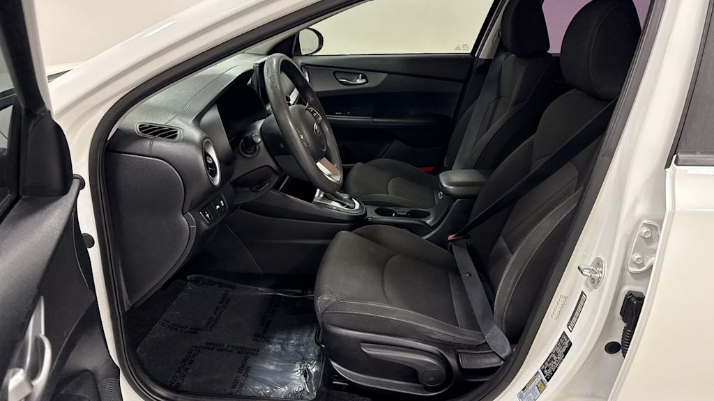 Thumbnail: 2020 Kia Forte - 11