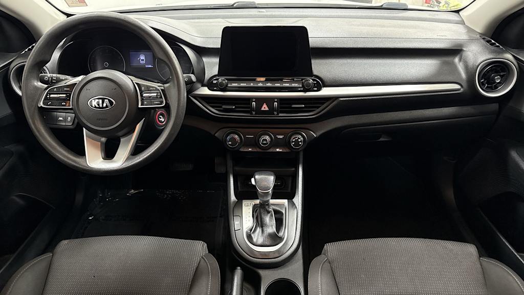 Thumbnail: 2020 Kia Forte - 14