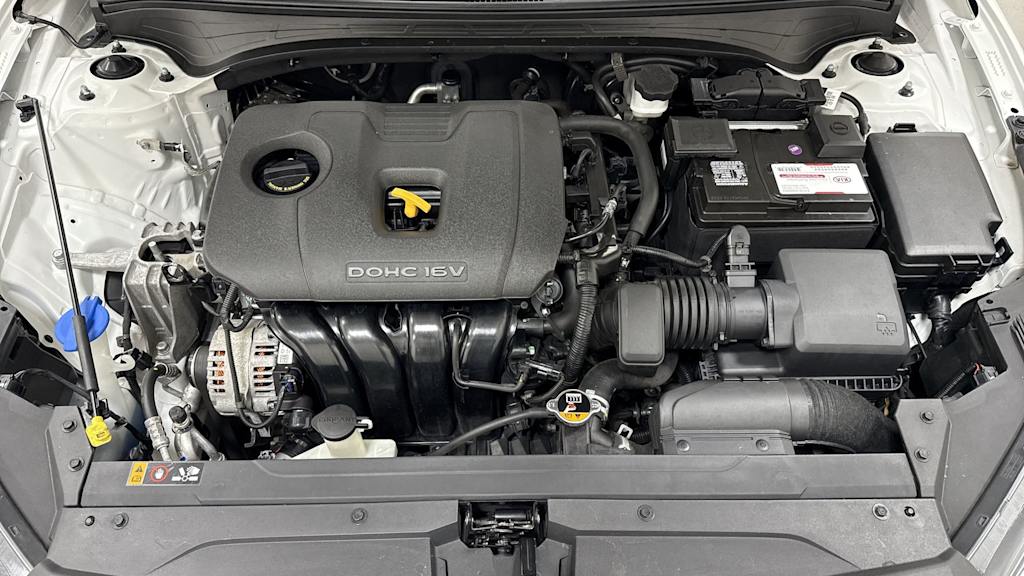 Thumbnail: 2020 Kia Forte - 8