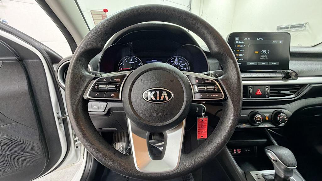 Thumbnail: 2021 Kia Forte - 10