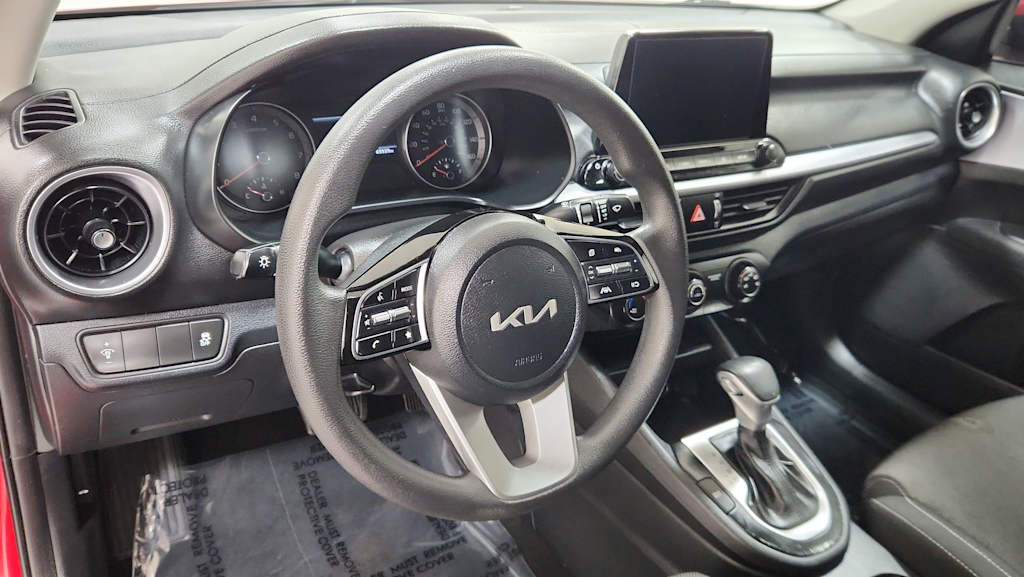 Thumbnail: 2022 Kia Forte - 2