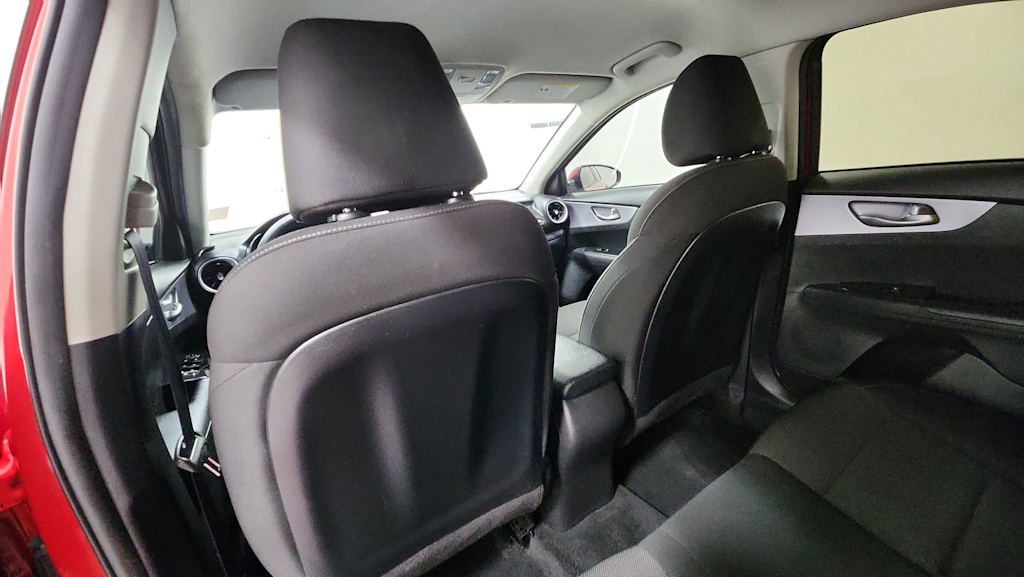 Thumbnail: 2022 Kia Forte - 30