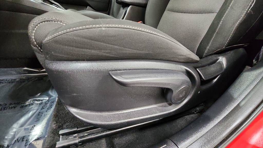 Thumbnail: 2022 Kia Forte - 25