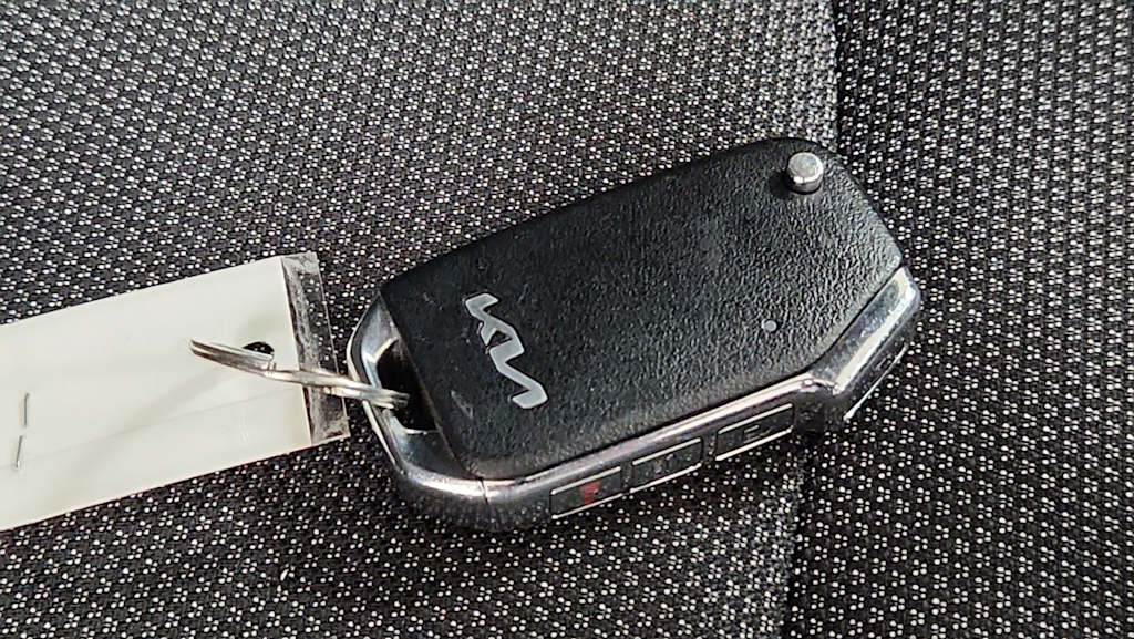 Thumbnail: 2022 Kia Forte - 18