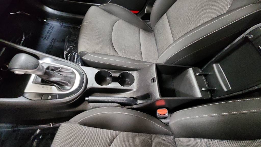 Thumbnail: 2022 Kia Forte - 29