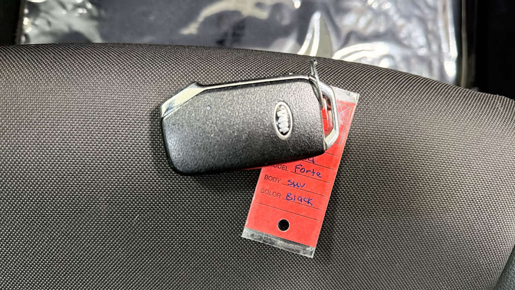 Thumbnail: 2020 Kia Forte - 17