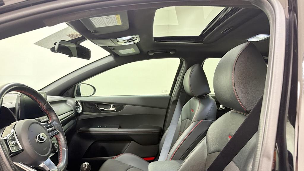 Thumbnail: 2020 Kia Forte - 28
