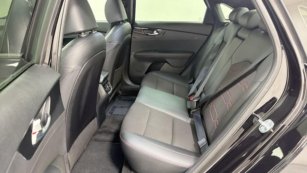 Thumbnail: 2020 Kia Forte - 11