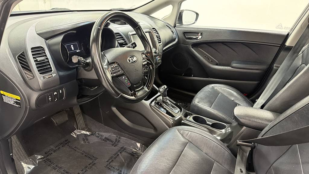 Thumbnail: 2017 Kia Forte - 2