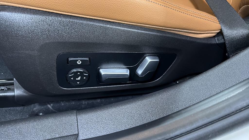 Thumbnail: 2020 BMW 3 Series - 24