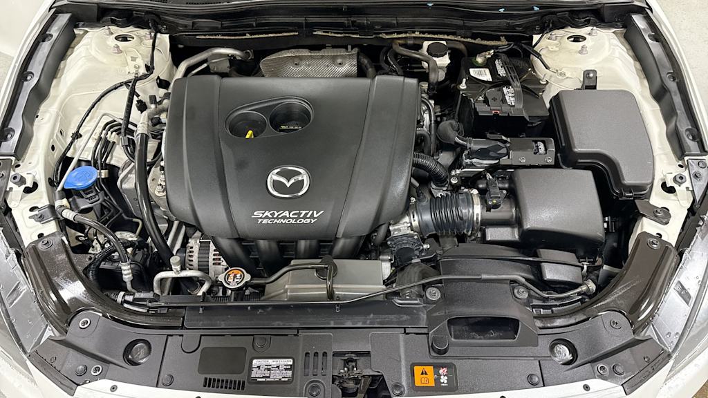2018 Mazda Mazda3 i Grand Touring 8