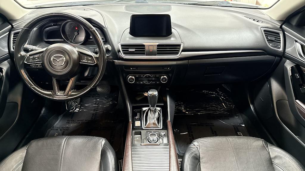 2018 Mazda Mazda3 i Grand Touring 13