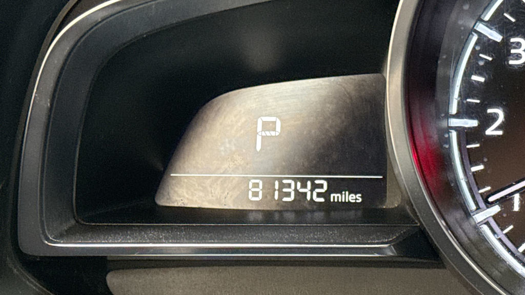 2018 Mazda Mazda3 i Grand Touring 16