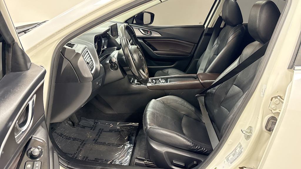 2018 Mazda Mazda3 i Grand Touring 10