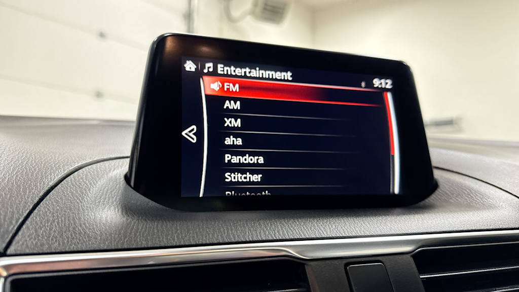2018 Mazda Mazda3 i Grand Touring 14