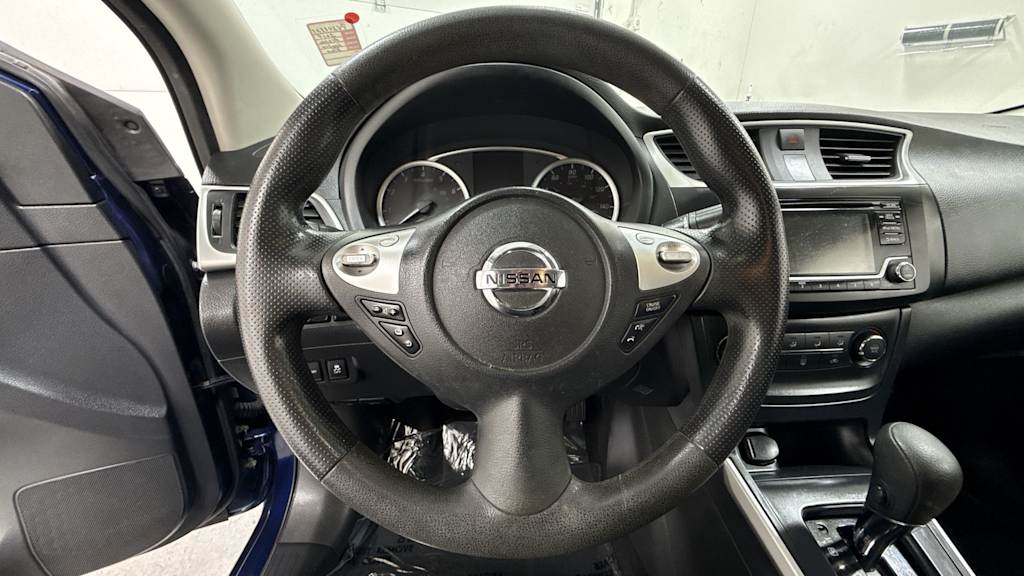 Thumbnail: 2018 Nissan Sentra - 9