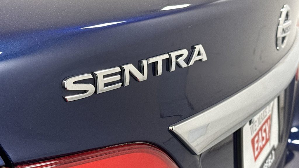 Thumbnail: 2018 Nissan Sentra - 6