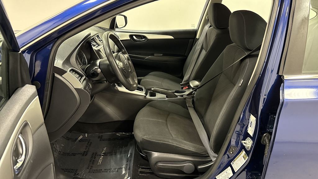 Thumbnail: 2018 Nissan Sentra - 10