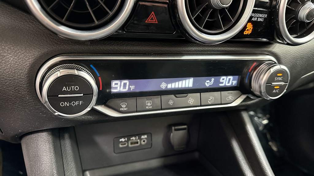 2020 Nissan Sentra SV 27