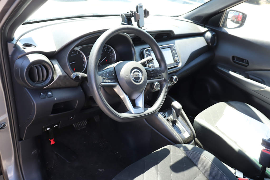 Thumbnail: 2019 Nissan Kicks - 2